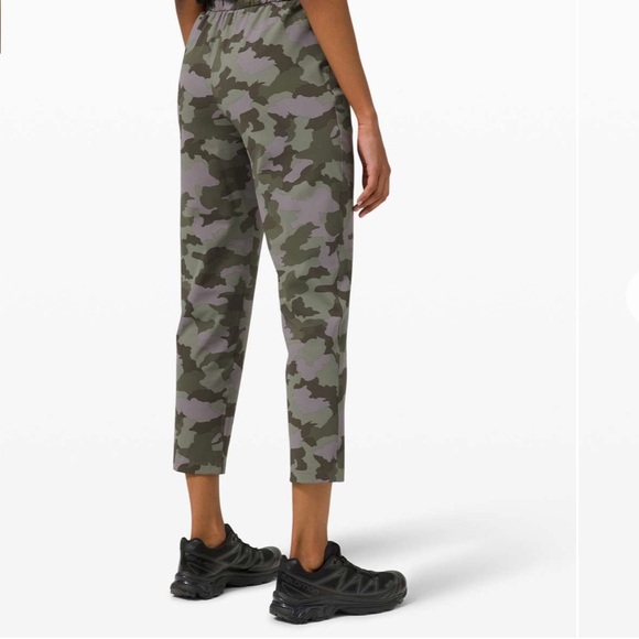 Lululemon Keep Moving Pant 7/8 High Rise Size 4 - Picture 3 of 11